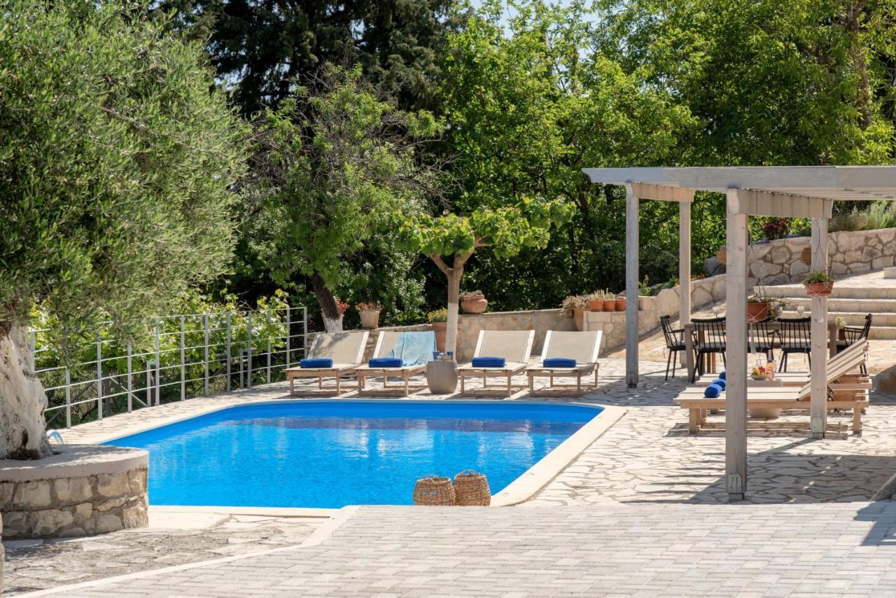 Villa Chrysallis With Heated Pool Georgioupoli Exterior photo