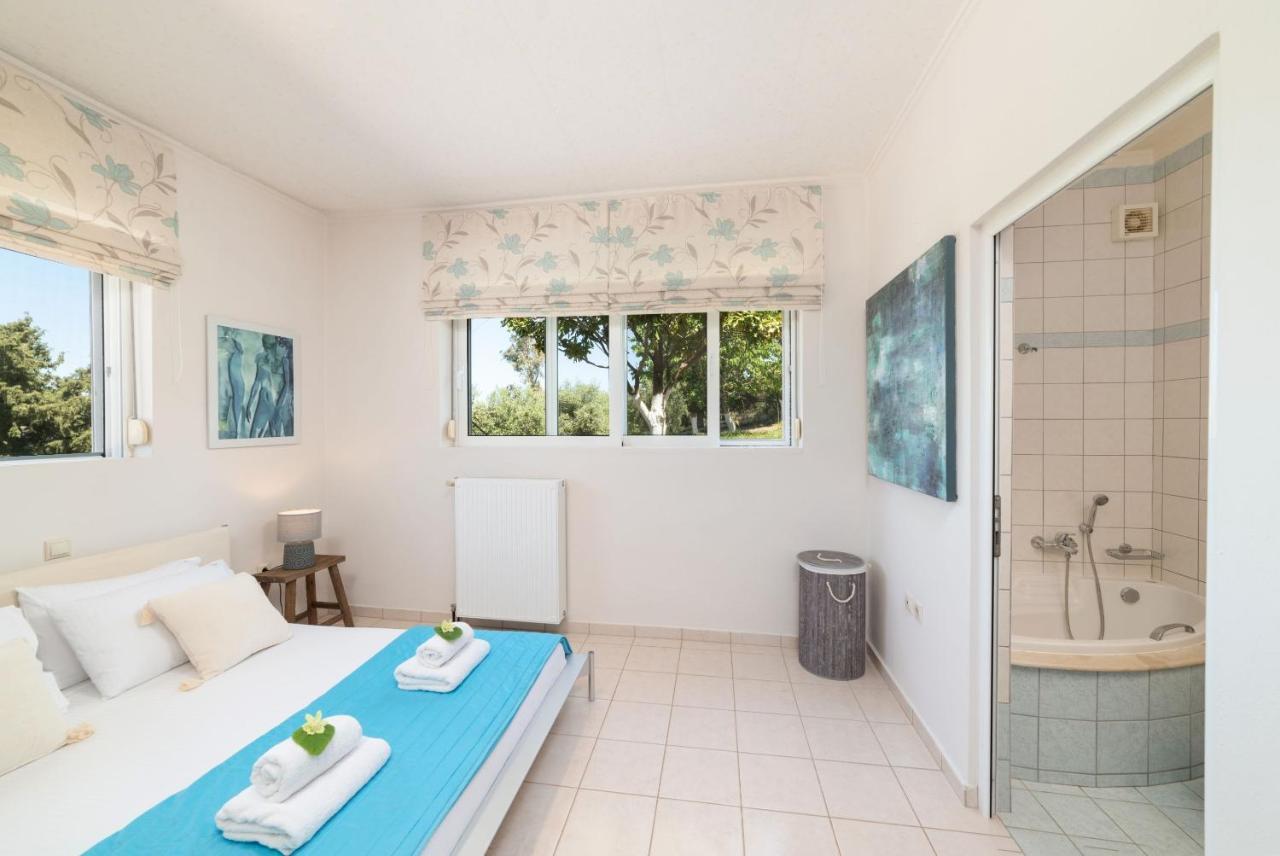 Villa Chrysallis With Heated Pool Georgioupoli Exterior photo